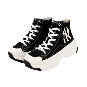MLB Chunky High New York Yankees NY Shoes Baseball Sneakers - Size 8